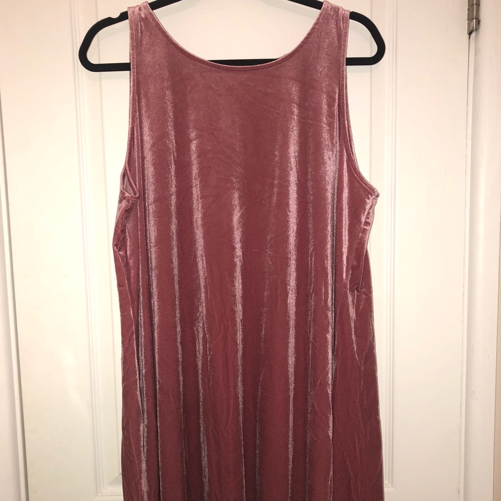Old Navy Mauve Velvet Shift Dress *NWOT*